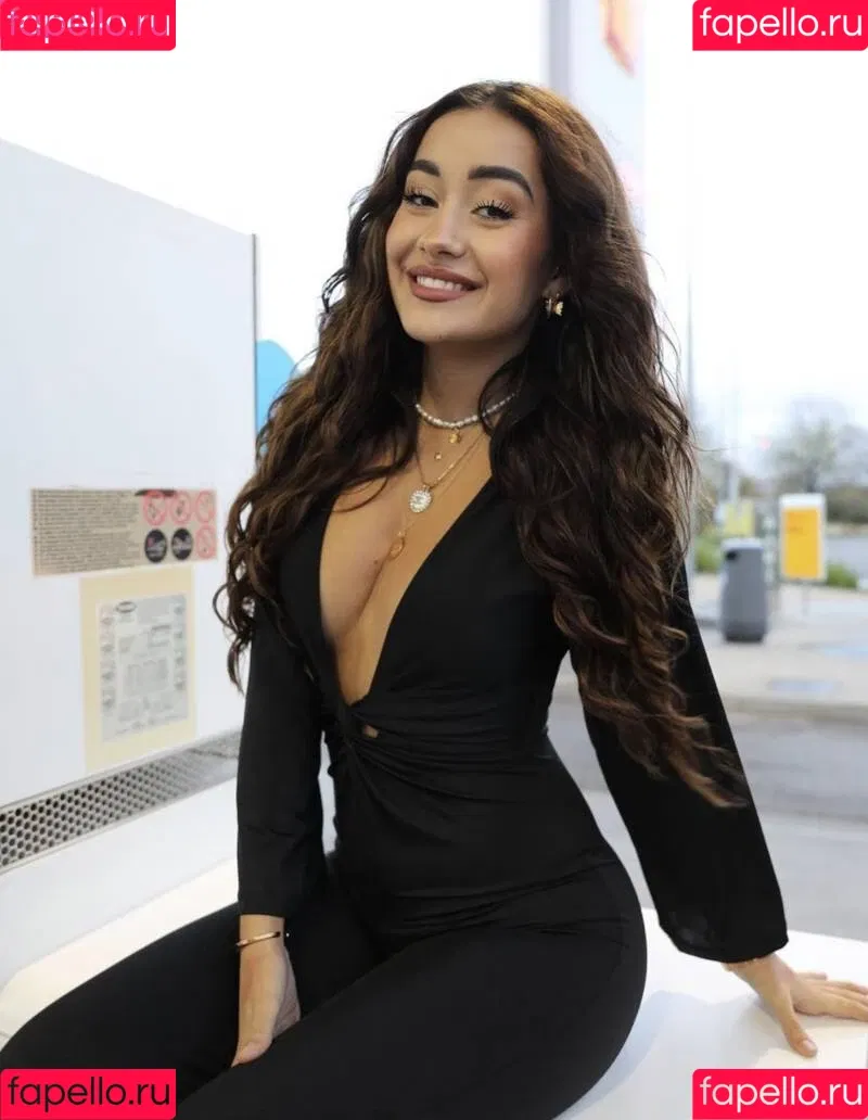 Marina Rivers Onlyfans Photo Gallery 