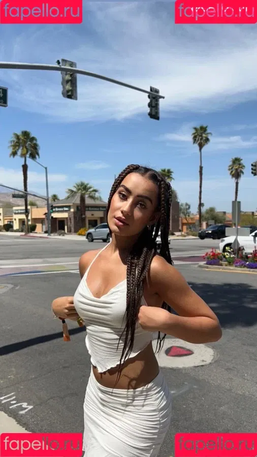 Marina Rivers Onlyfans Photo Gallery 