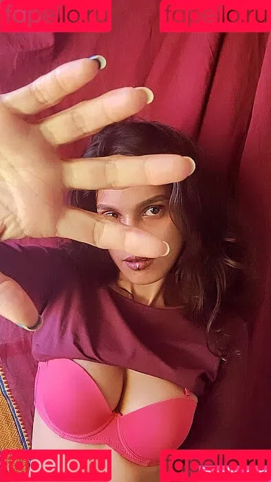 Jikki Nair Onlyfans Photo Gallery 