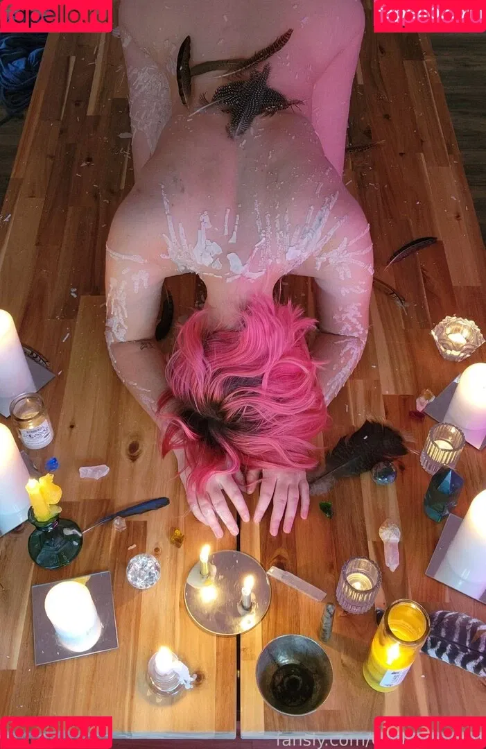 GodQueen99 Onlyfans Photo Gallery 