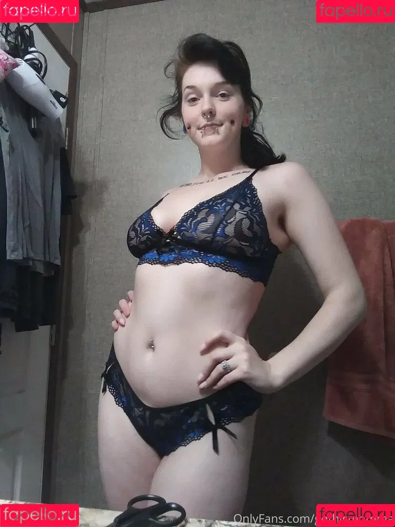 gothicmomma Onlyfans Photo Gallery 