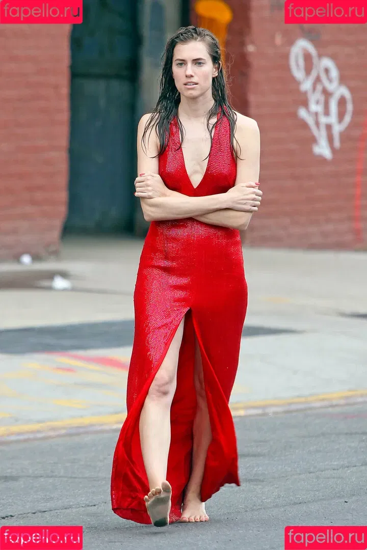 Allison Williams Onlyfans Photo Gallery 