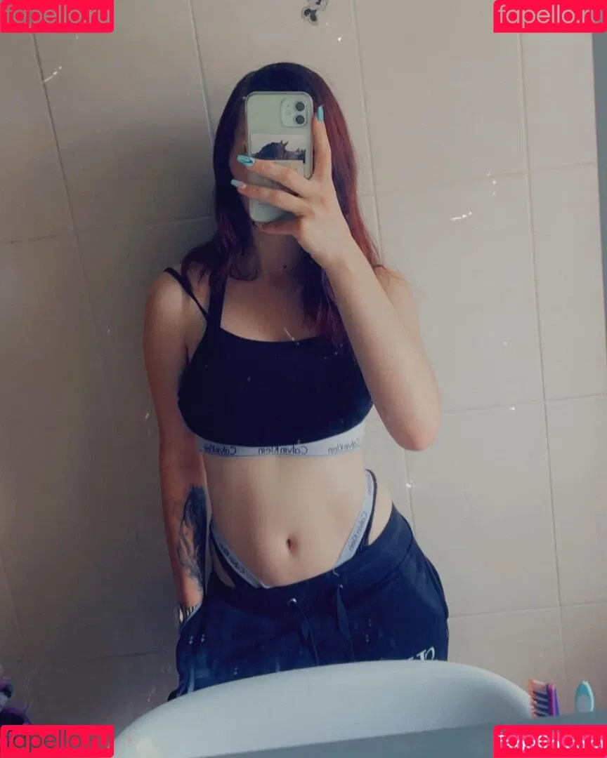 Nessi.rxh Onlyfans Photo Gallery 