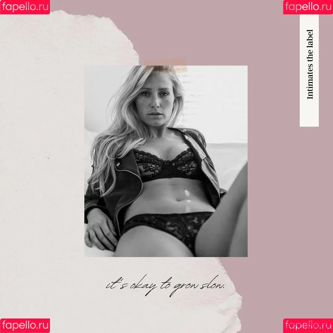 Mumma Mic's ASMR Onlyfans Photo Gallery 