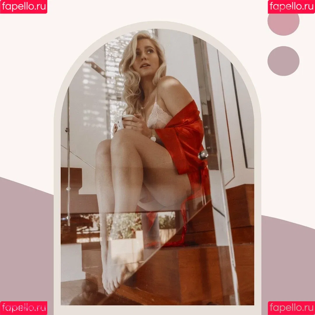 Mumma Mic's ASMR Onlyfans Photo Gallery 