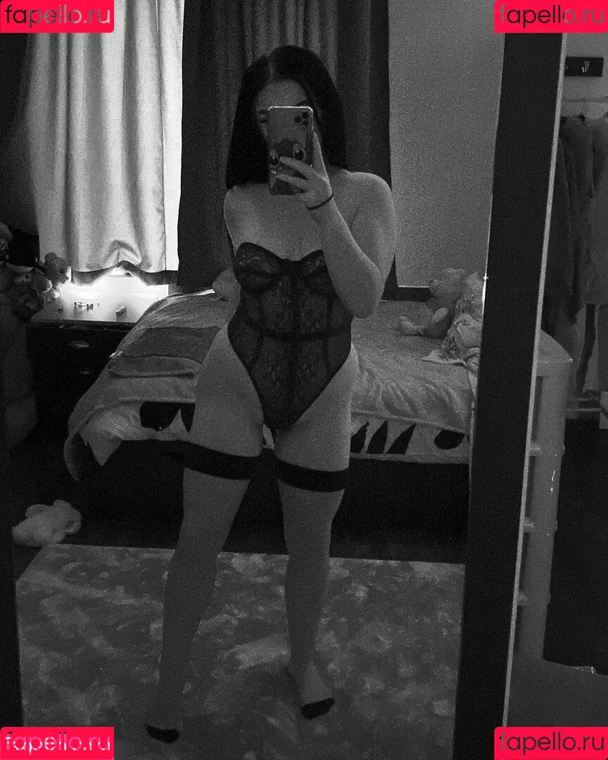 Little.Sophie.xo Onlyfans Photo Gallery 