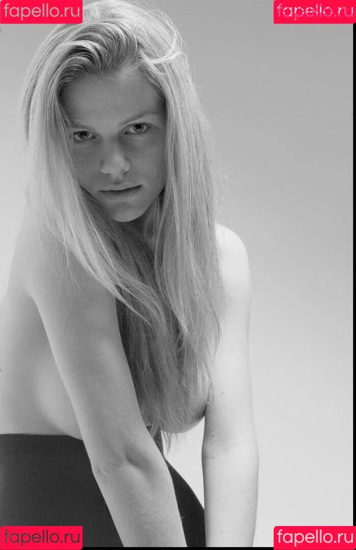 Brooklyn Decker Onlyfans Photo Gallery 