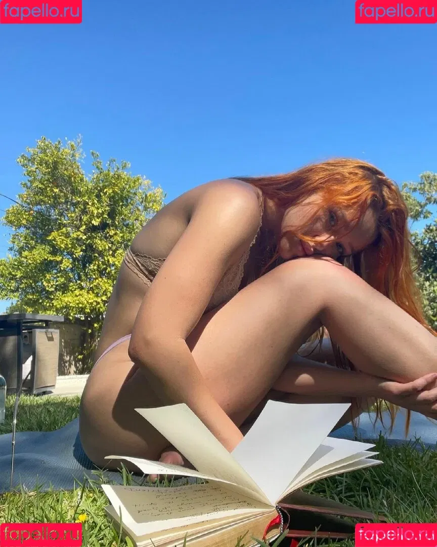 Elley Duhé Onlyfans Photo Gallery 