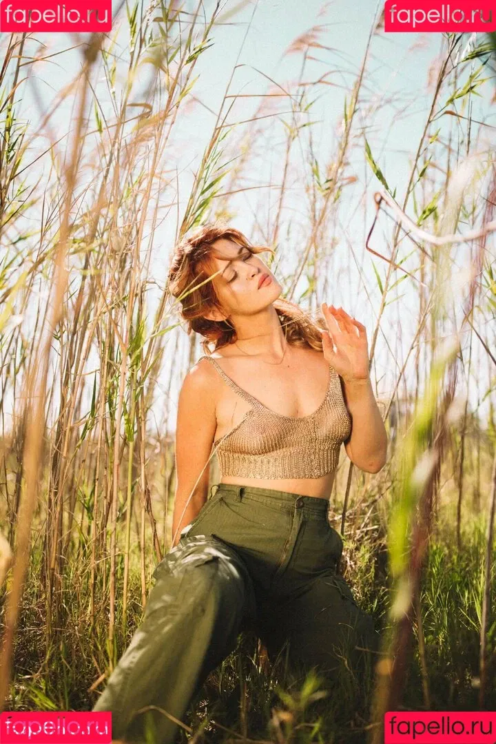 Elley Duhé Onlyfans Photo Gallery 