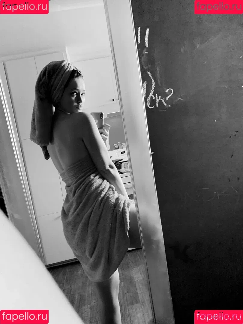 Elley Duhé Onlyfans Photo Gallery 