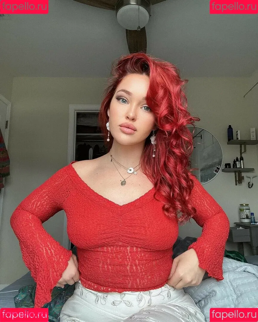 Elley Duhé Onlyfans Photo Gallery 