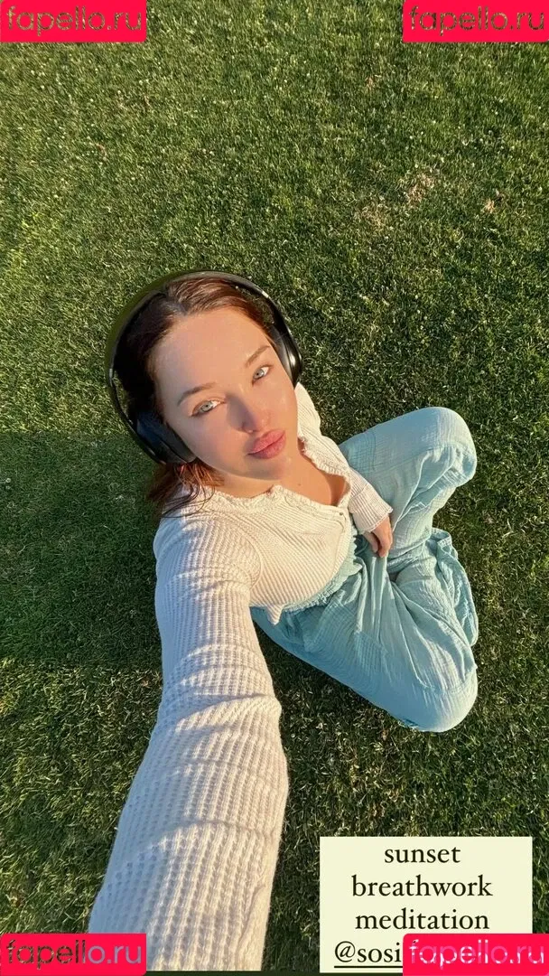 Elley Duhé Onlyfans Photo Gallery 