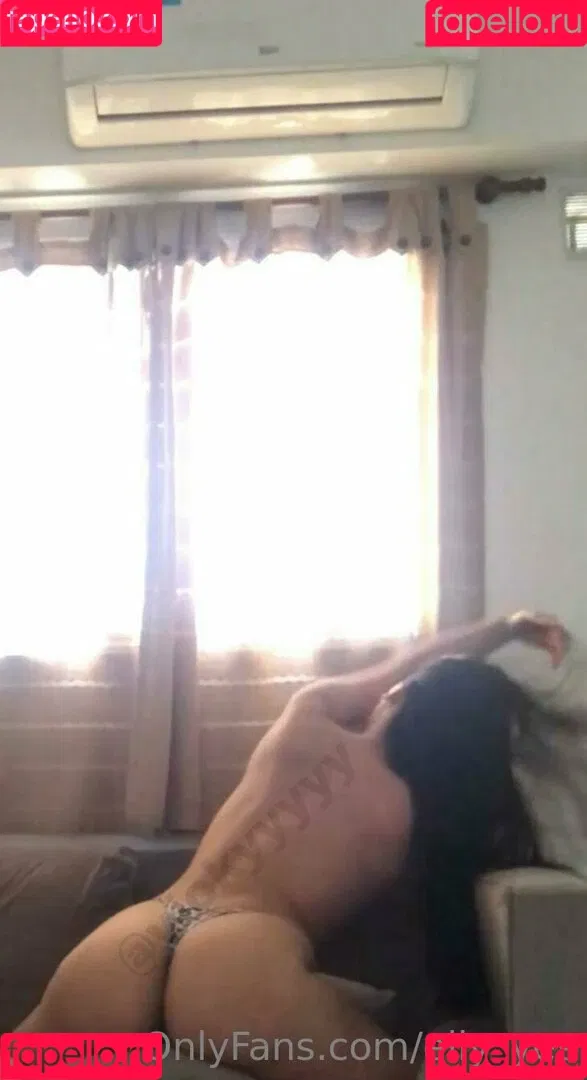 elly_yes Onlyfans Photo Gallery 