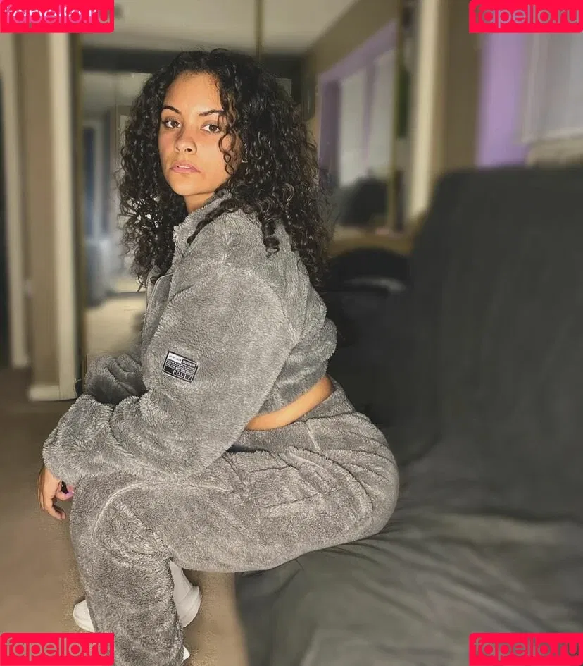 Nicole A Foster Onlyfans Photo Gallery 