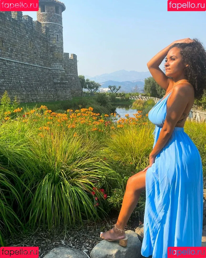 Nicole A Foster Onlyfans Photo Gallery 