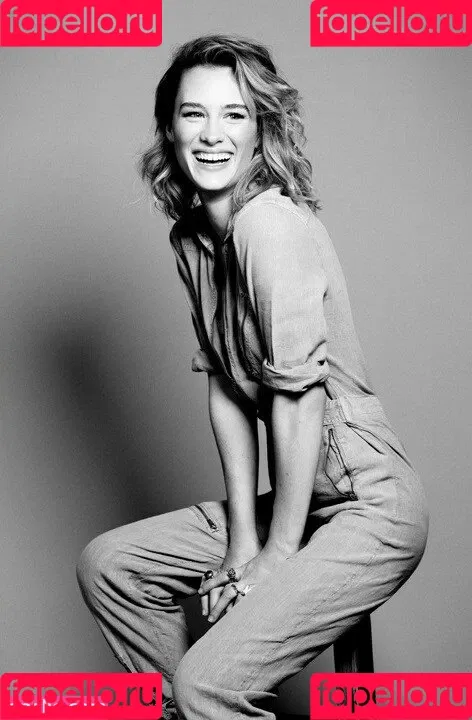 Mackenzie Davis Onlyfans Photo Gallery 