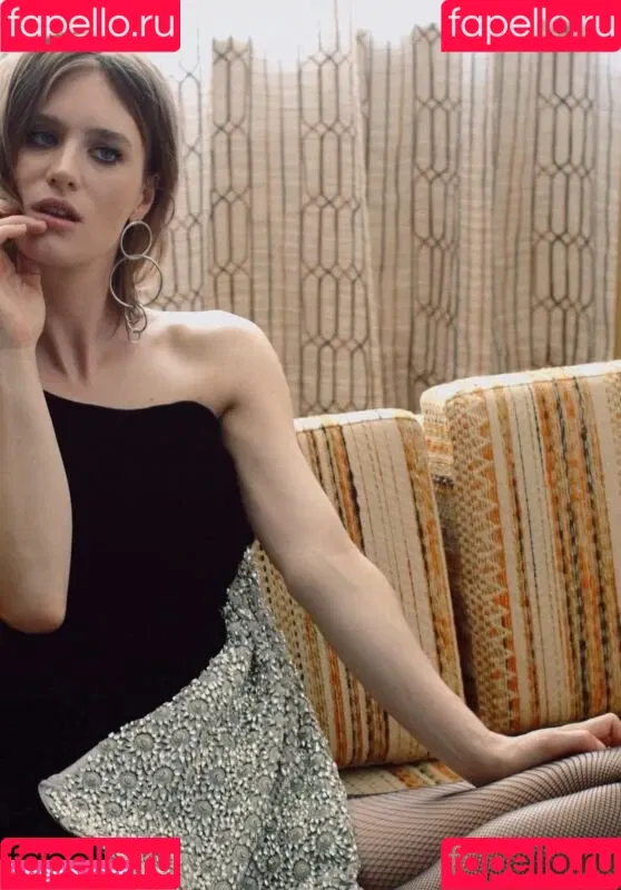 Mackenzie Davis Onlyfans Photo Gallery 