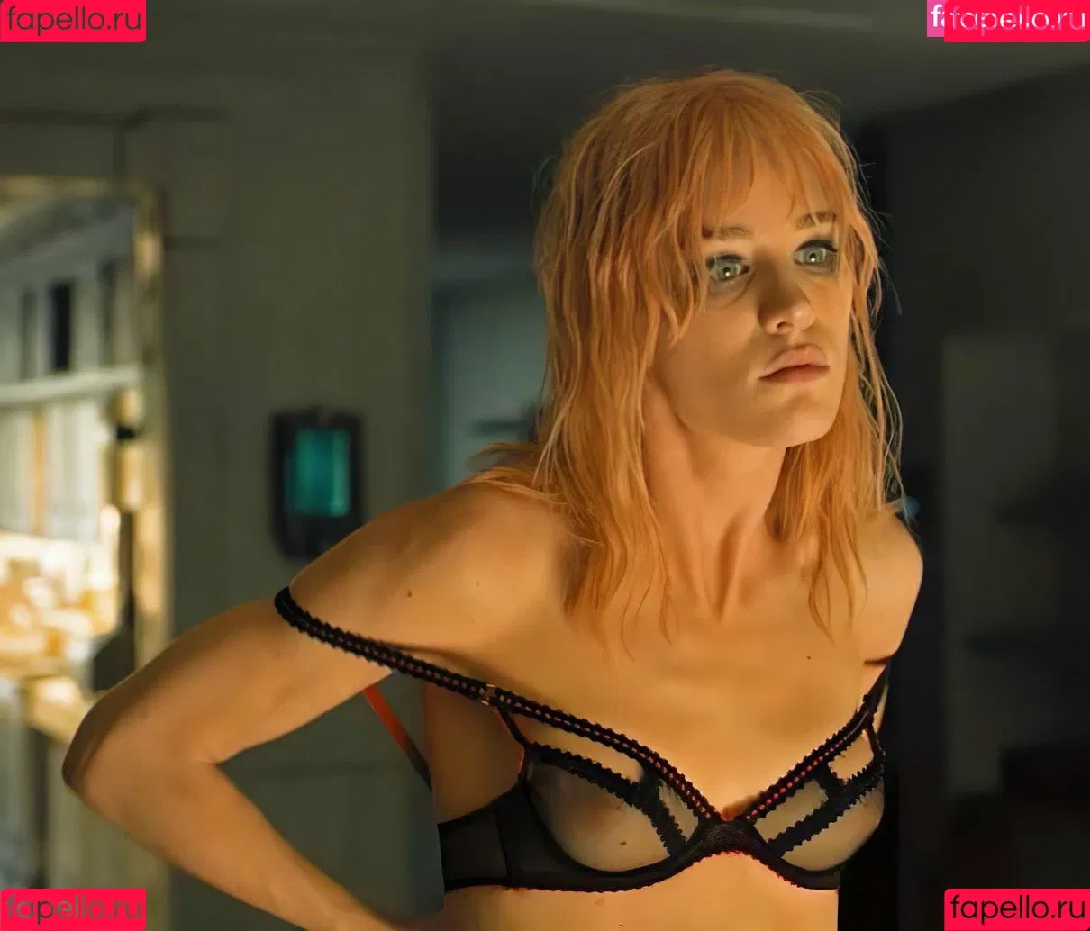 Mackenzie Davis Onlyfans Photo Gallery 