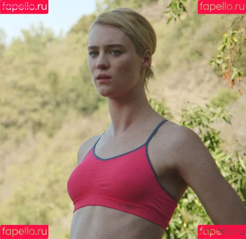 Mackenzie Davis Onlyfans Photo Gallery 