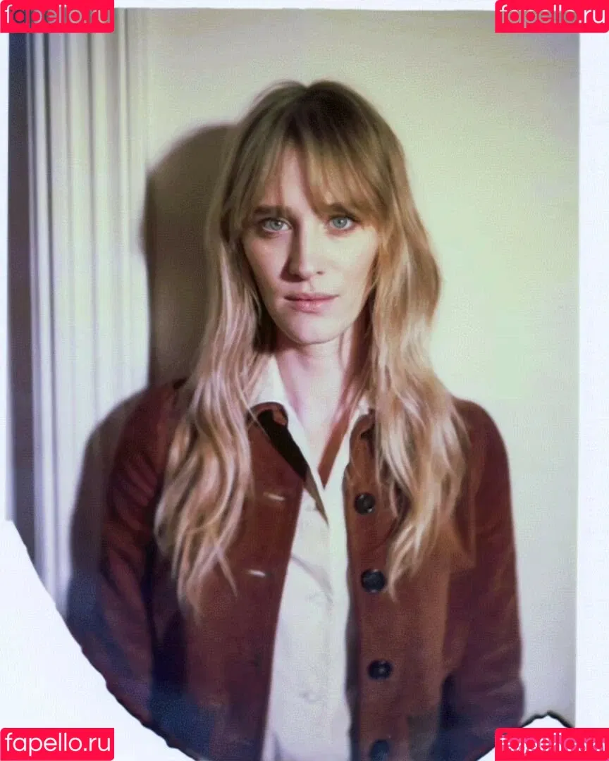 Mackenzie Davis Onlyfans Photo Gallery 