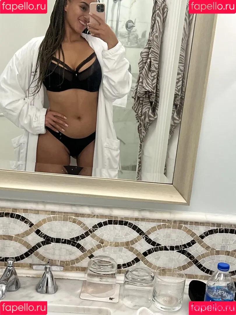 Naomi Berlin Onlyfans Photo Gallery 