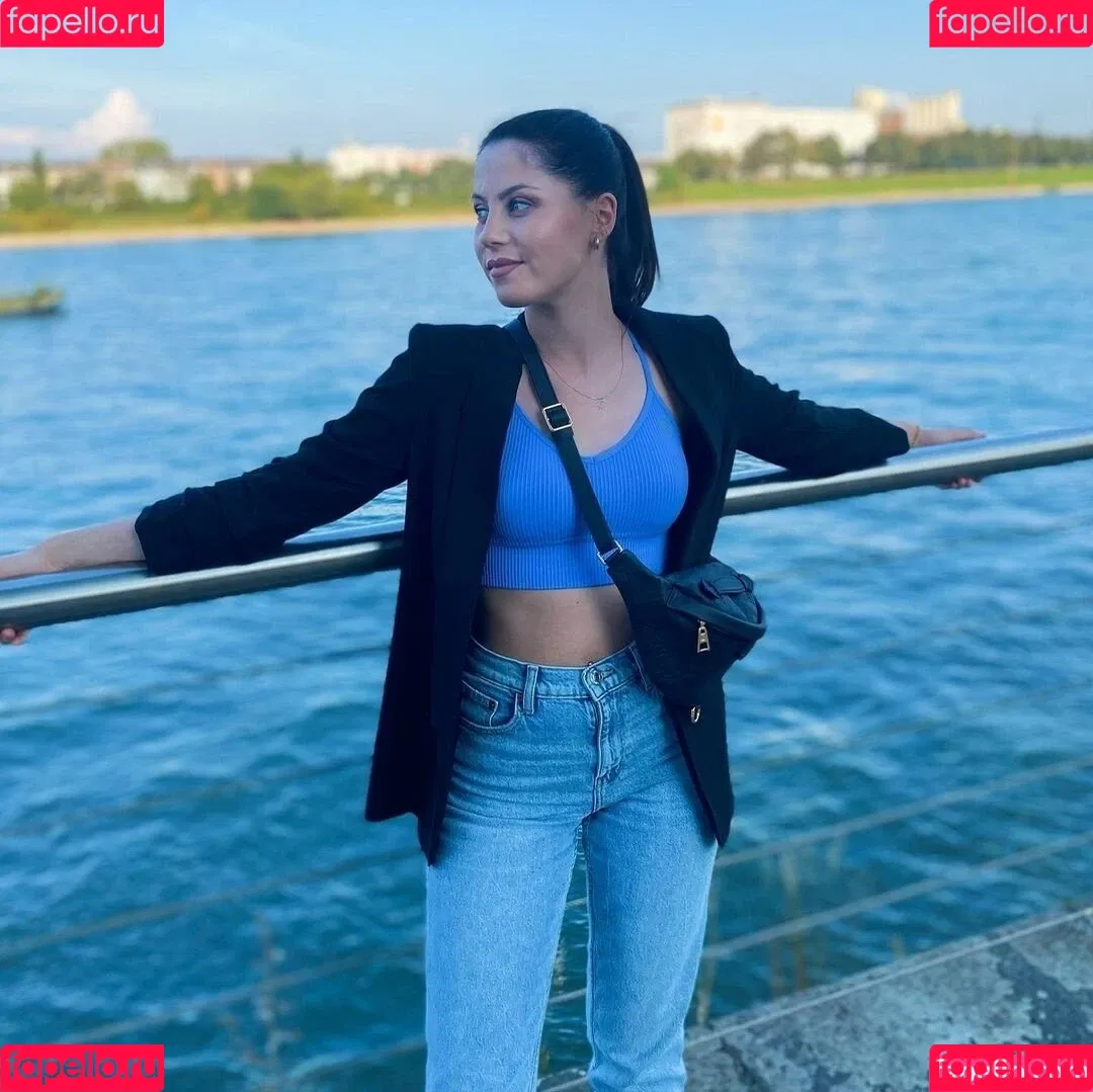 Valea Katharina Scalabrino Onlyfans Photo Gallery 