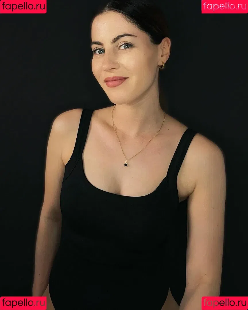 Valea Katharina Scalabrino Onlyfans Photo Gallery 