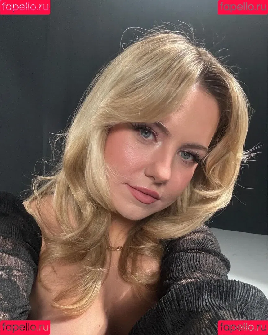 KellyMissesvlog Onlyfans Photo Gallery 