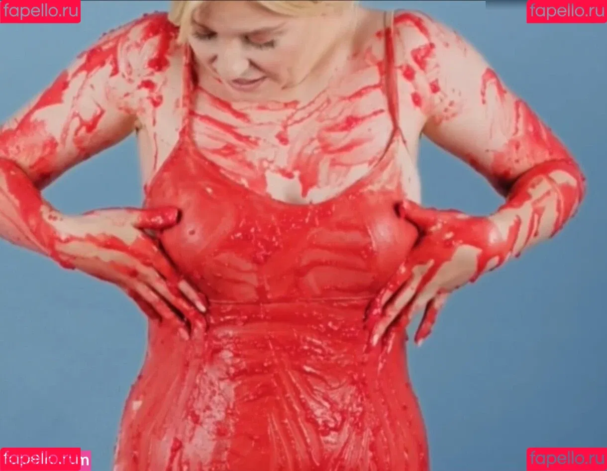 KellyMissesvlog Onlyfans Photo Gallery 