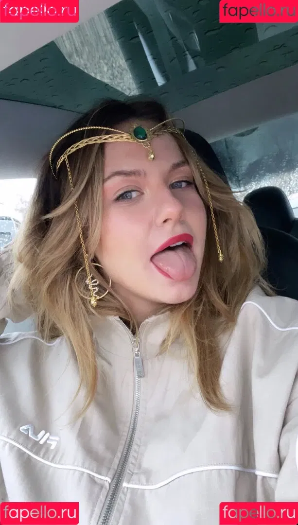 KellyMissesvlog Onlyfans Photo Gallery 
