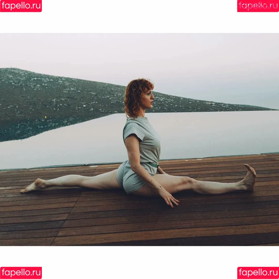 Demet Yoruç Onlyfans Photo Gallery 