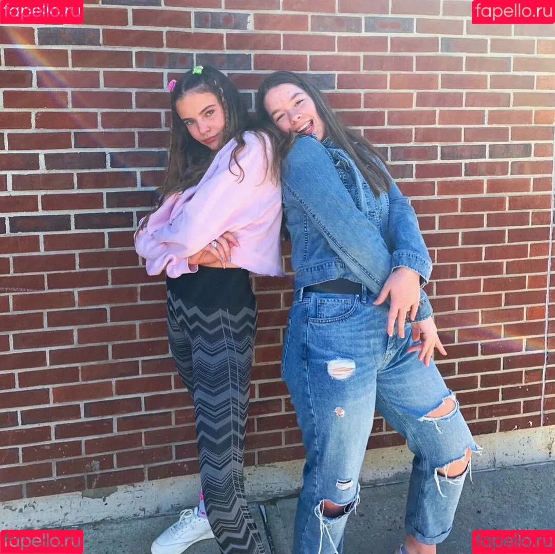 Lola Dubrul Onlyfans Photo Gallery 