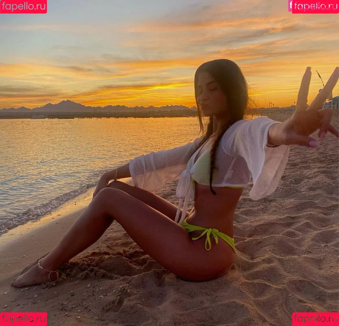 saraxrh Onlyfans Photo Gallery 