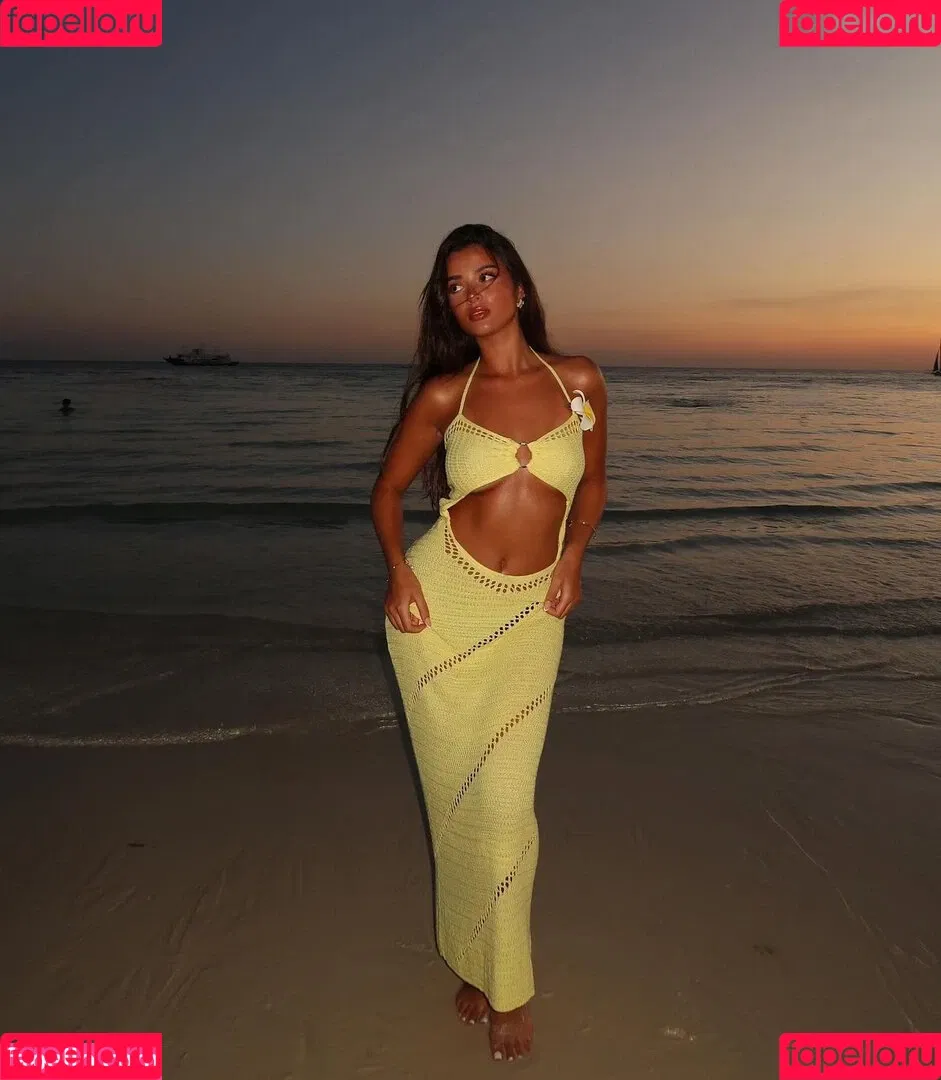 saraxrh Onlyfans Photo Gallery 