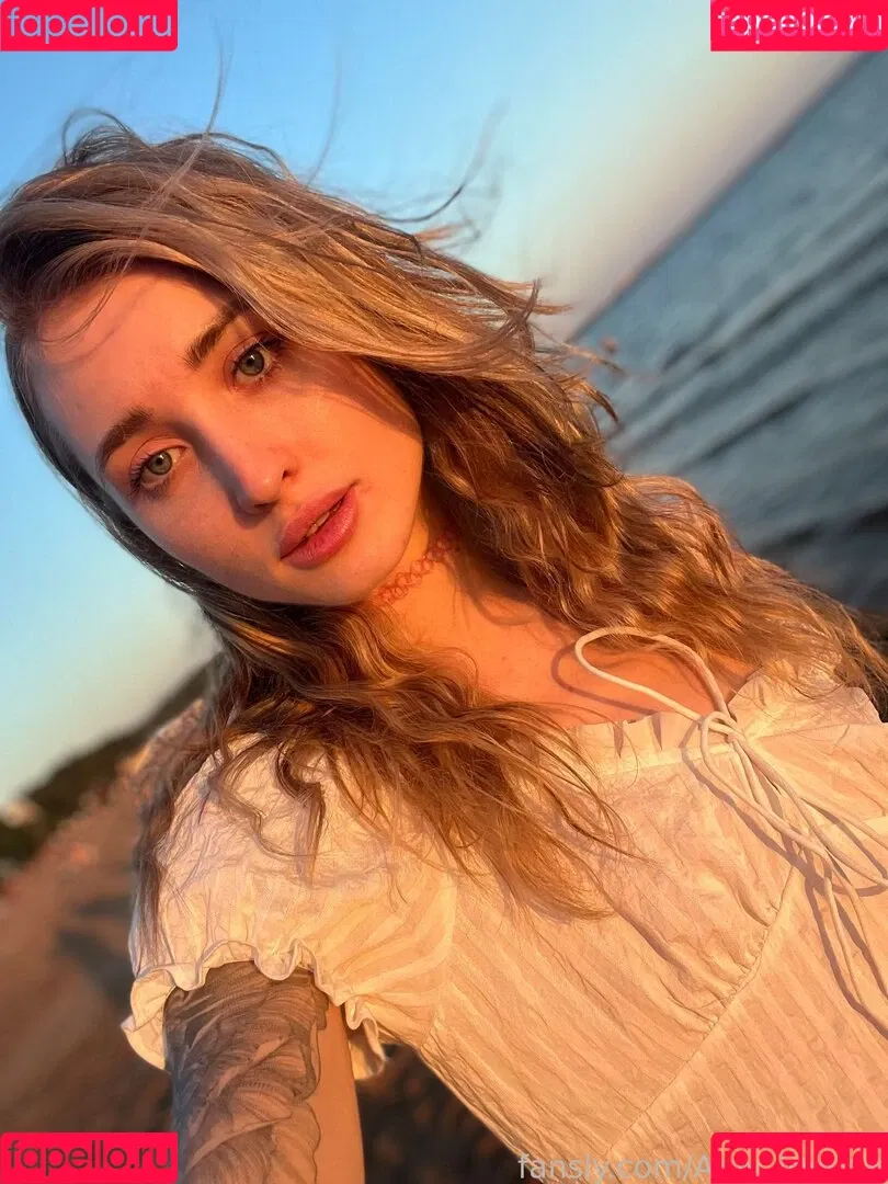 Amy_lovvee Onlyfans Photo Gallery 