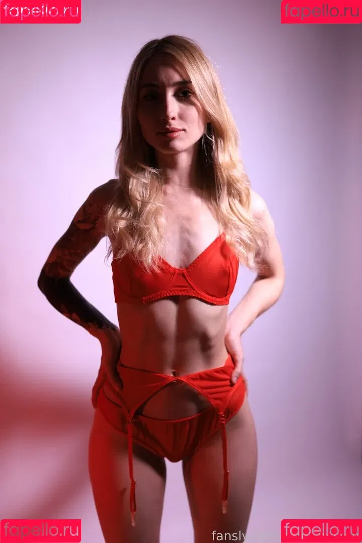 Amy_lovvee Onlyfans Photo Gallery 