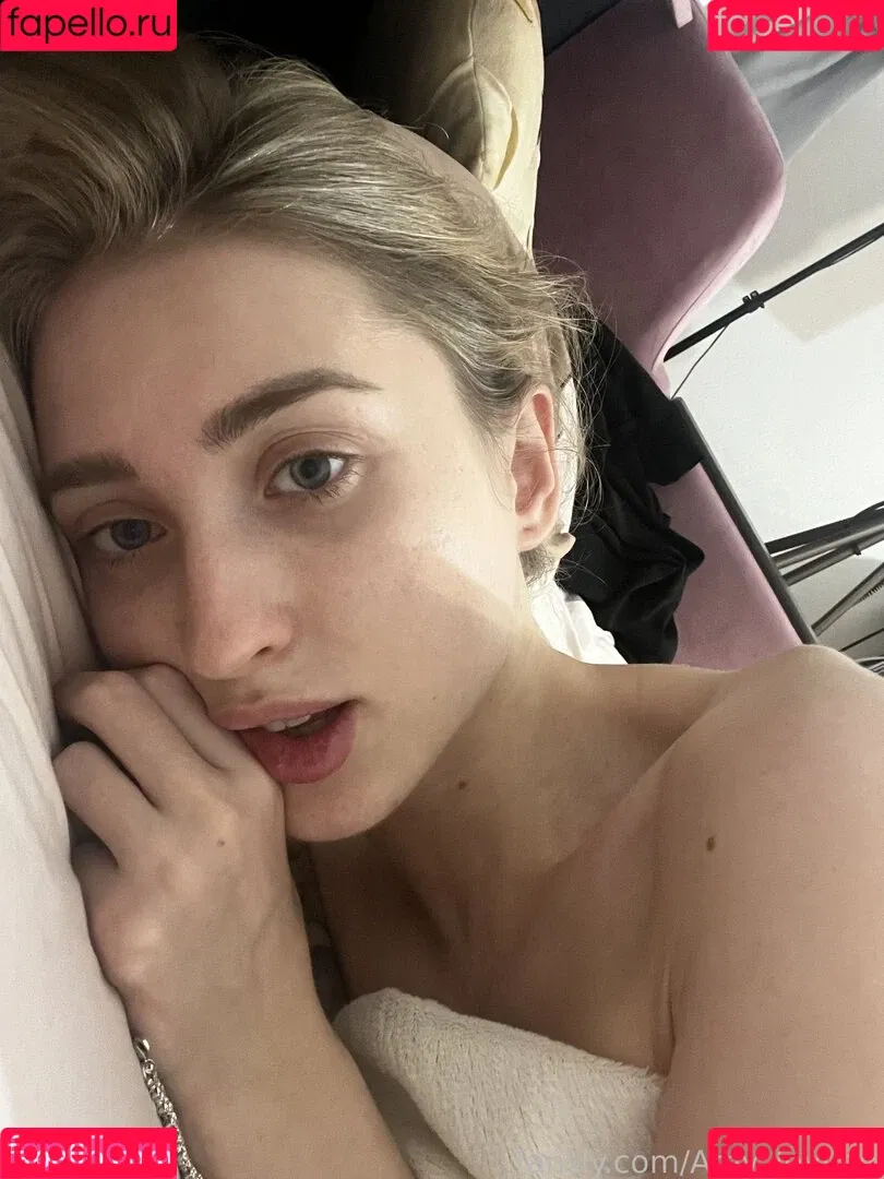 Amy_lovvee Onlyfans Photo Gallery 
