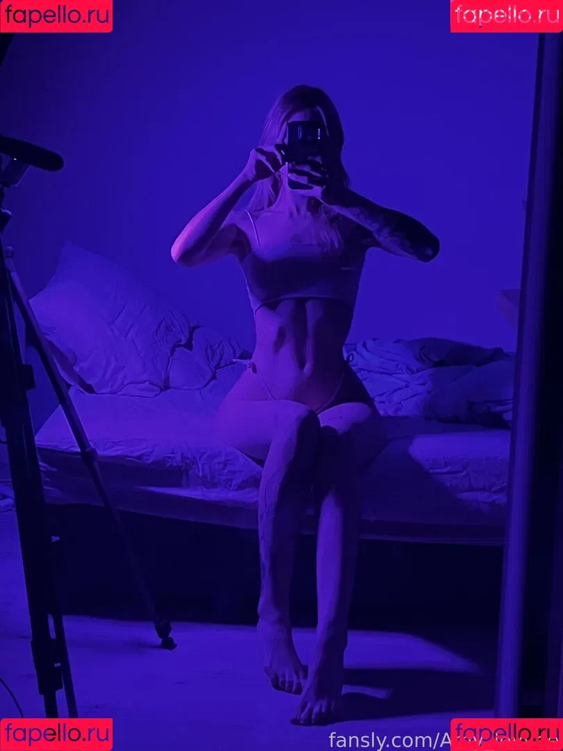 Amy_lovvee Onlyfans Photo Gallery 