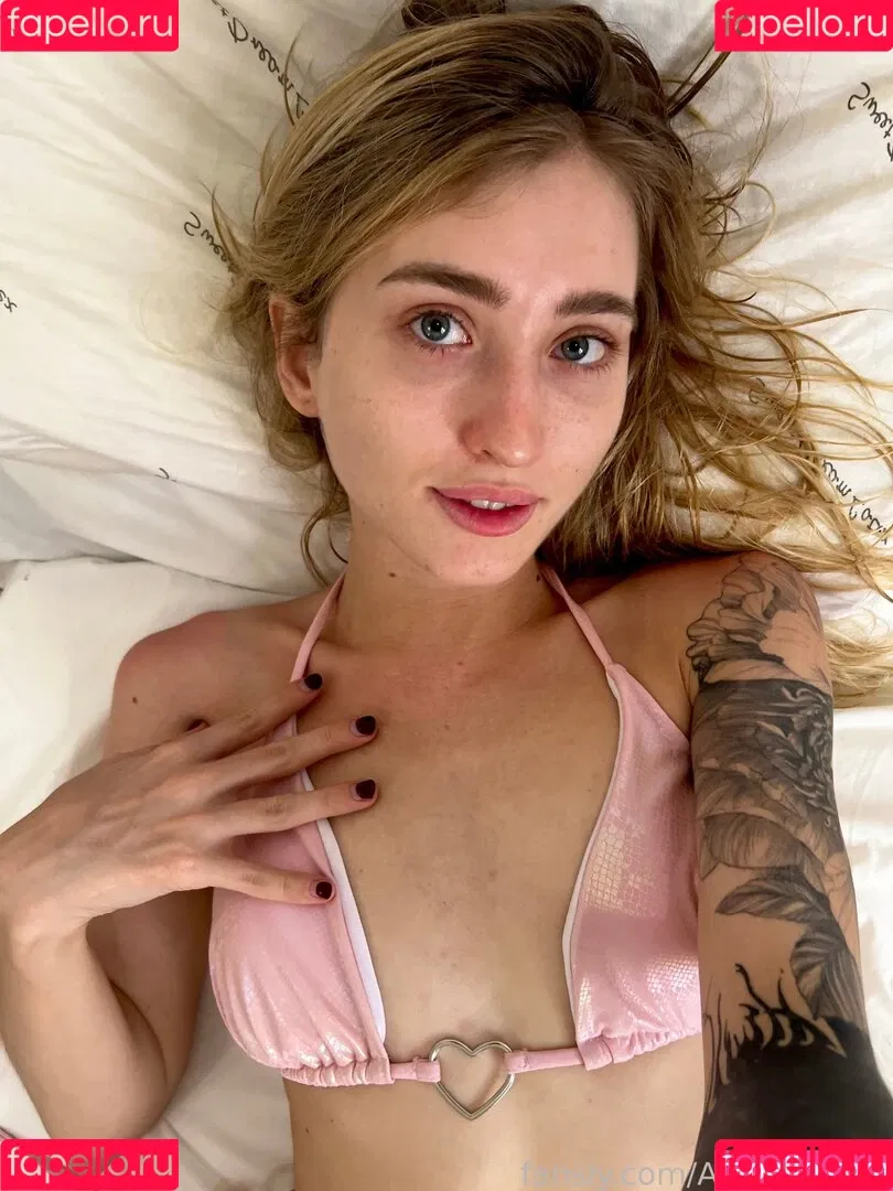 Amy_lovvee Onlyfans Photo Gallery 