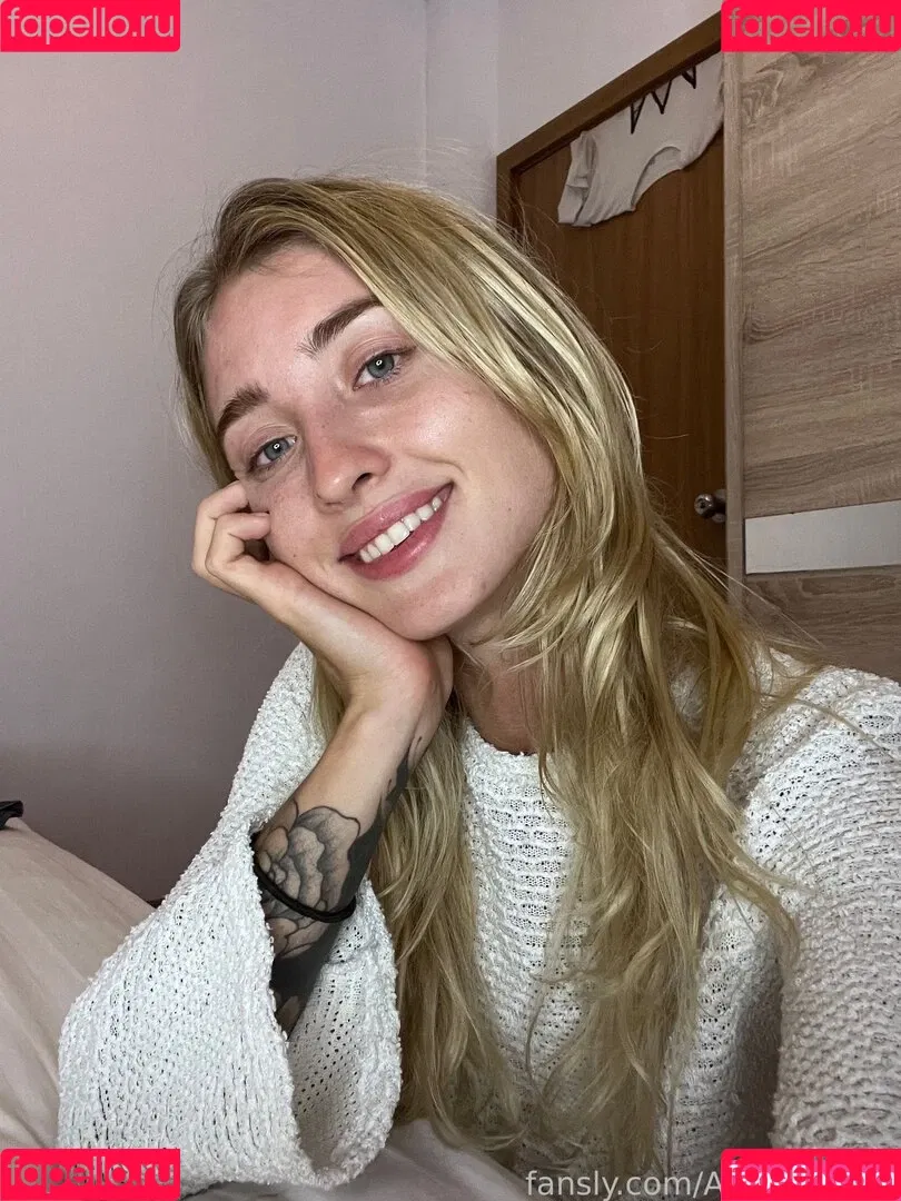 Amy_lovvee Onlyfans Photo Gallery 