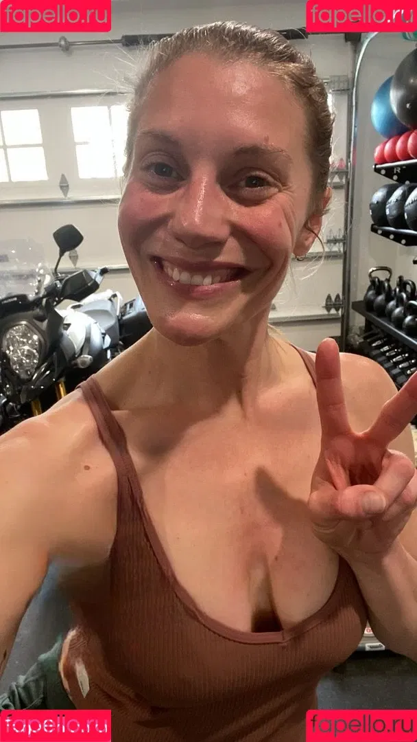 Katee Sackhoff Onlyfans Photo Gallery 