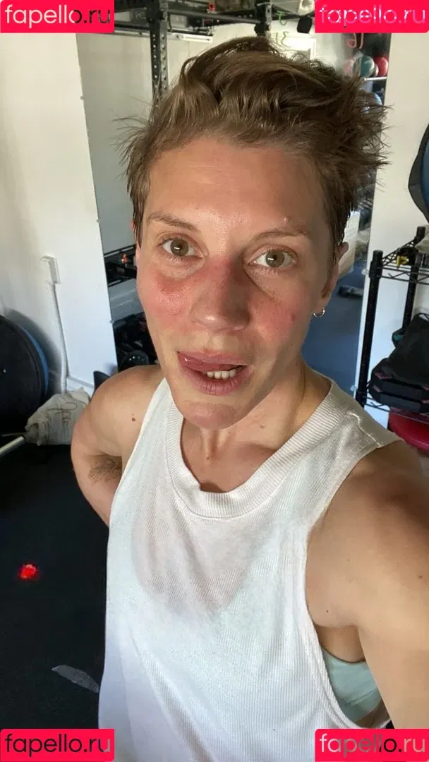 Katee Sackhoff Onlyfans Photo Gallery 