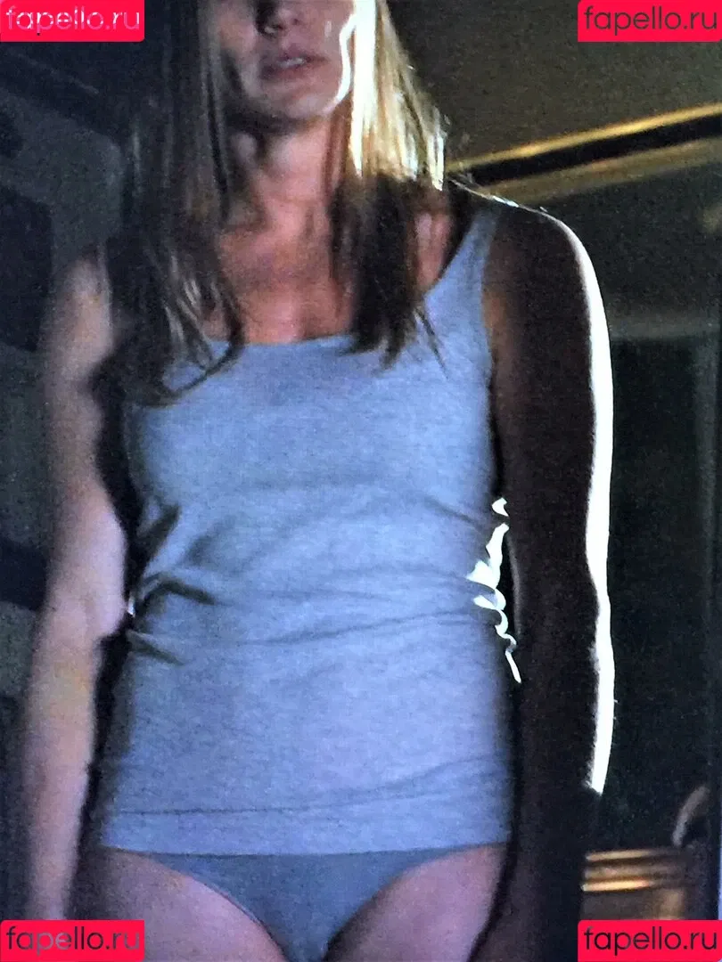 Katee Sackhoff Onlyfans Photo Gallery 