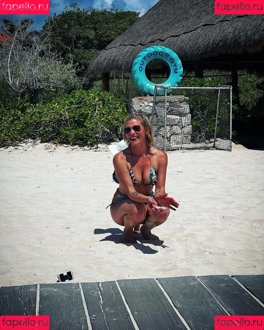 Katee Sackhoff Onlyfans Photo Gallery 