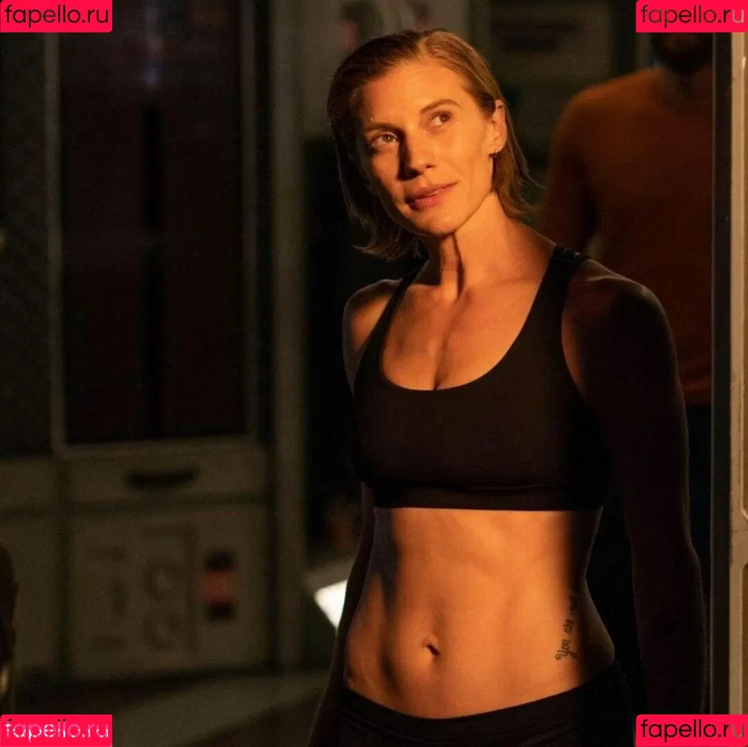 Katee Sackhoff Onlyfans Photo Gallery 
