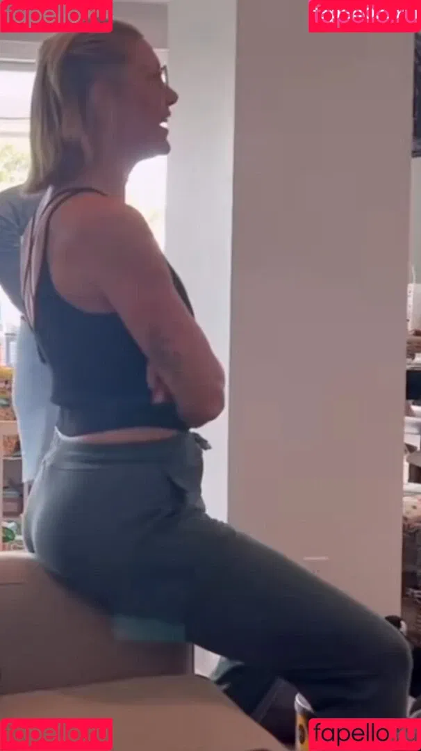 Katee Sackhoff Onlyfans Photo Gallery 