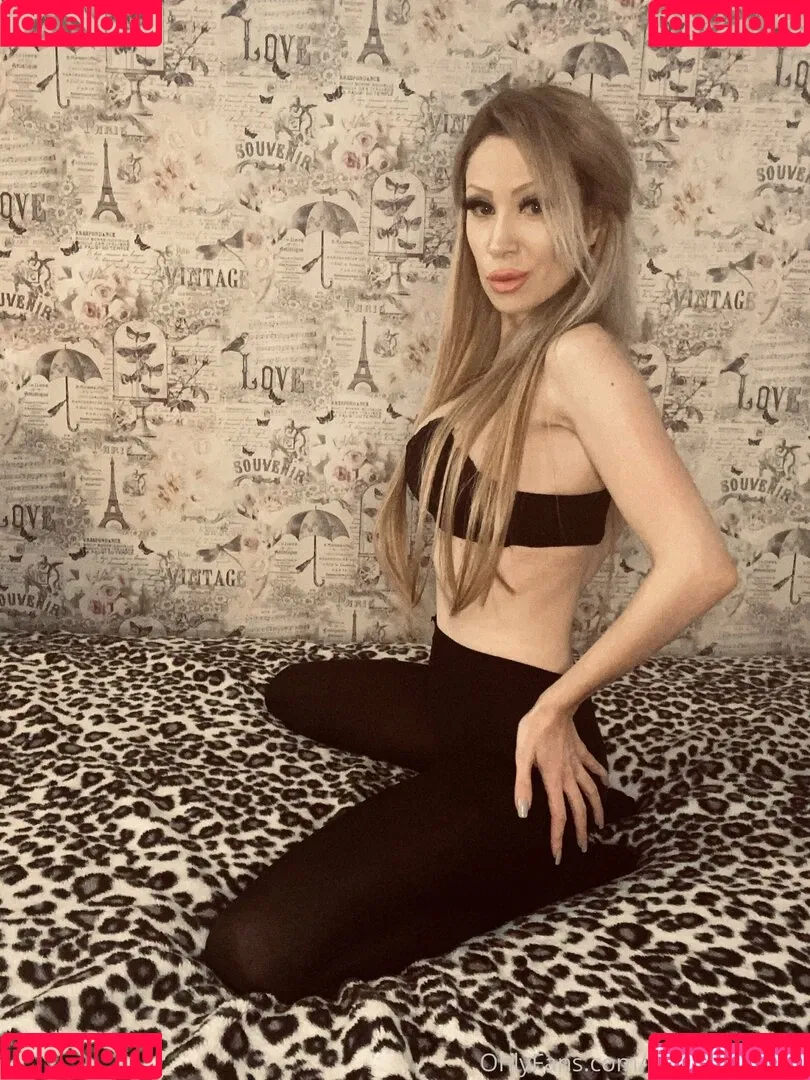 evavixenfree Onlyfans Photo Gallery 