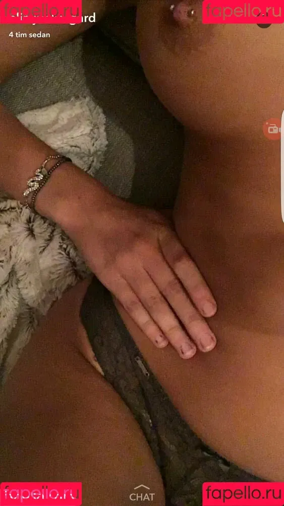 Elin Nude