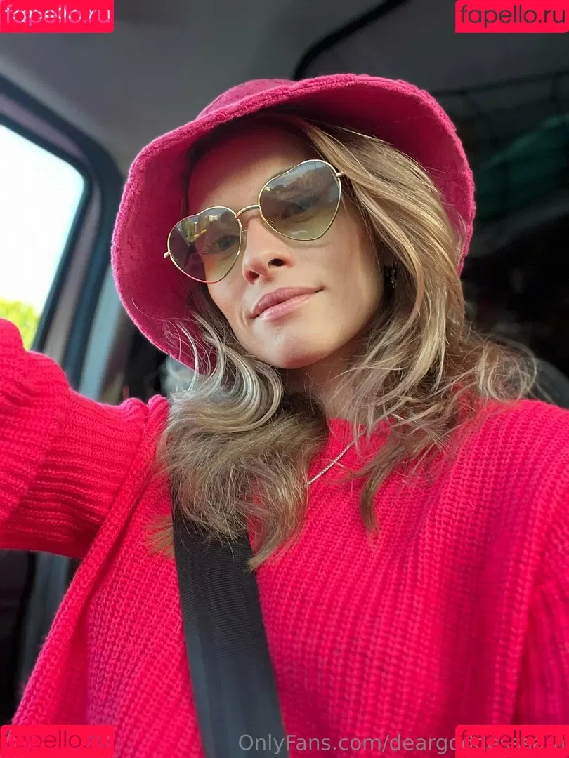 deargoddesssara Onlyfans Photo Gallery 