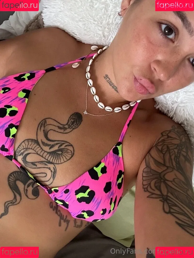 Celina Pop Onlyfans Photo Gallery 